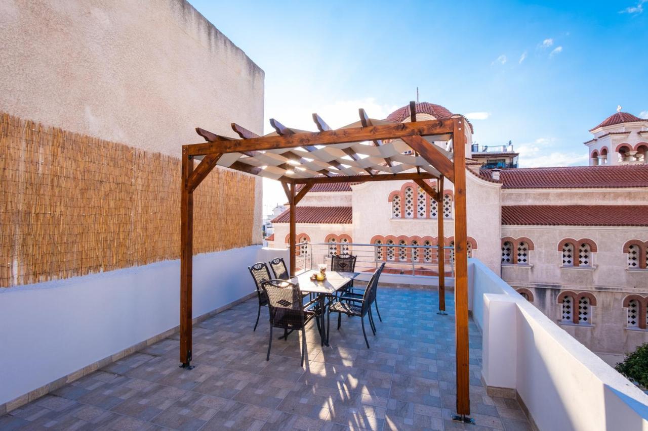 Bright Apartment In Pireu Exterior foto